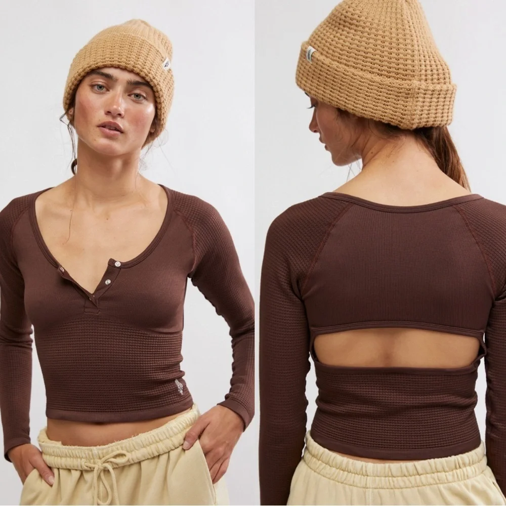 NWT FREE PEOPLE - FP movement bail out ls layer Brown Long Sleeve M/L cocoa